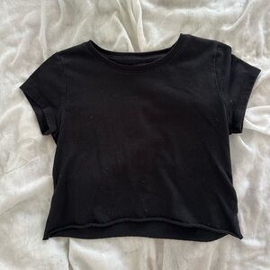BLACK BABY TEE